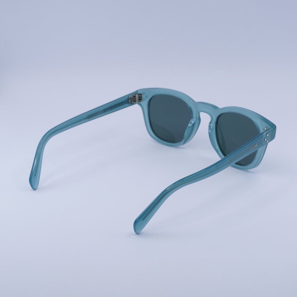 🕶️ New Celine CL40233I 93N Sunglasses - Lime Transparent Frame, Green Lenses - Picture 8 of 9